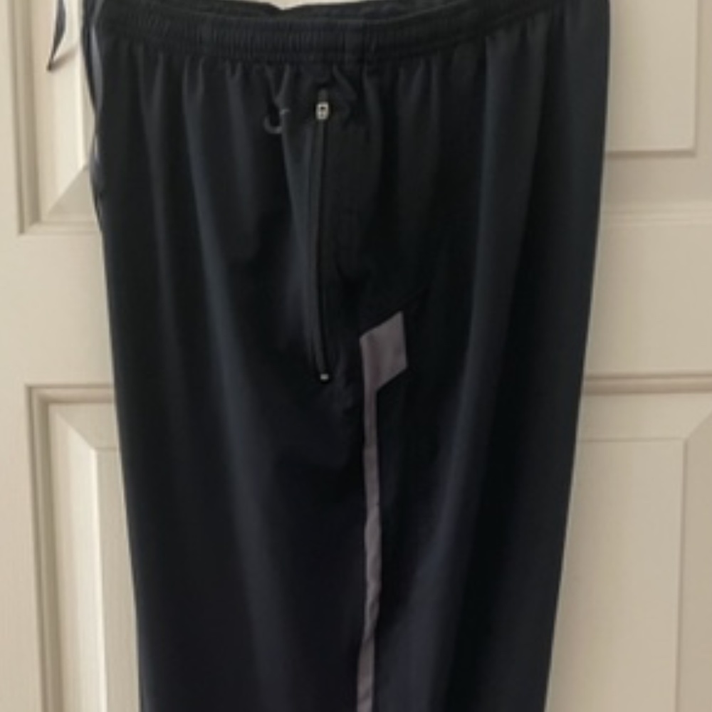 Men's Nike Black Lightweight Woven Activewear Track Pant - Size M - Picture 6 of 8